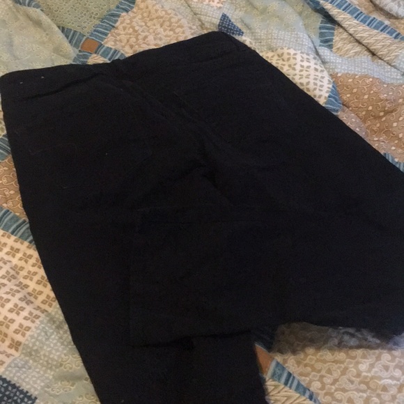 Black American Eagle capris - Picture 2 of 2